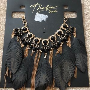Gold looking necklace with feathers NW tag NW